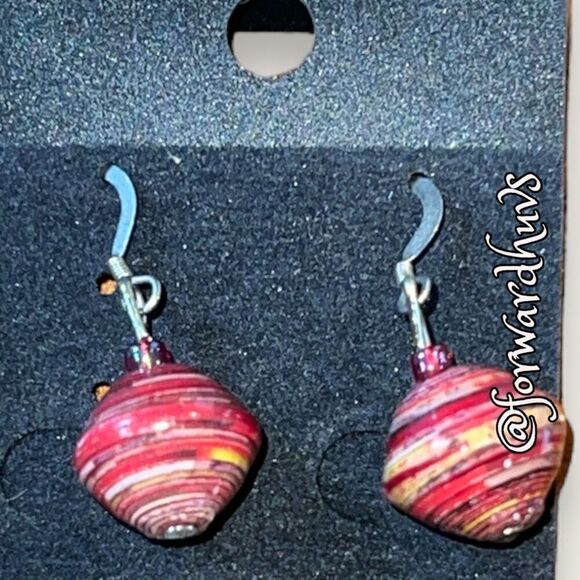 NWOT Handmade Red Mixed Colored Rolled Paper Bead Earrings - Picture 4 of 8